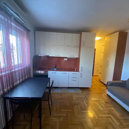 Apartamento Galiastan Belgrado Exterior foto
